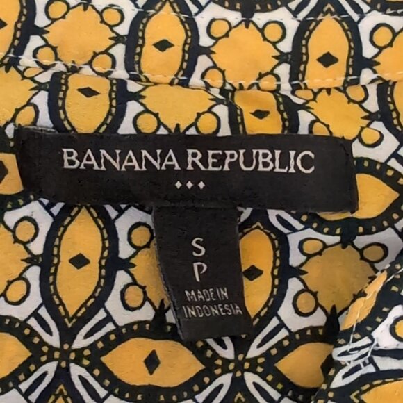 Banana Republic Patterned Sleeveless Top Vneck Pocket Blouse Buttoned Tank - Picture 9 of 10